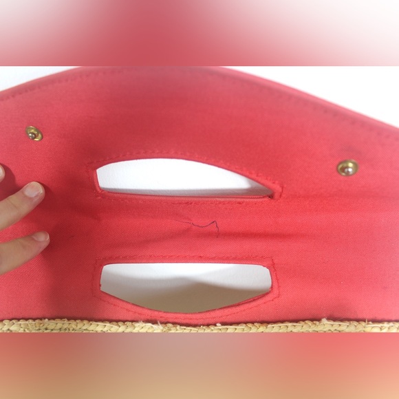 Vintage 70’s Woven Straw Clutch with Red Fabric Handle, Natural Retro - Picture 9 of 9